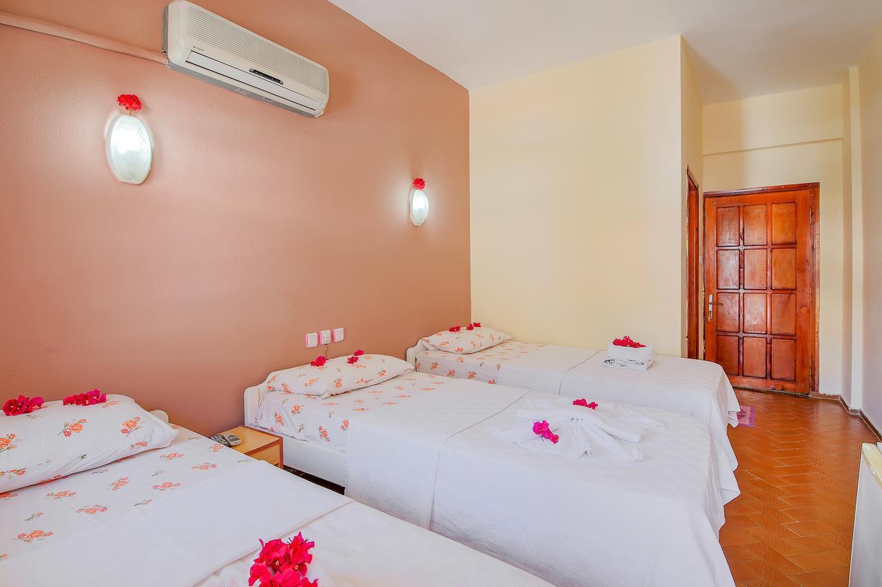 Saray Pansiyon Kaş Exterior foto